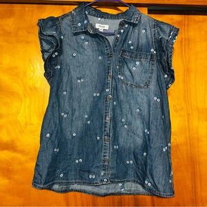 Kensie Blue Denim Woman’s Button Down Shirt with Floral Embroidery